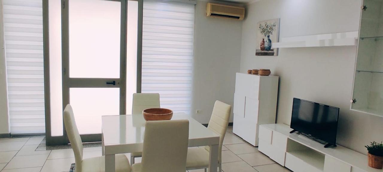 Nino'S Apartments Giardini Naxos Ngoại thất bức ảnh