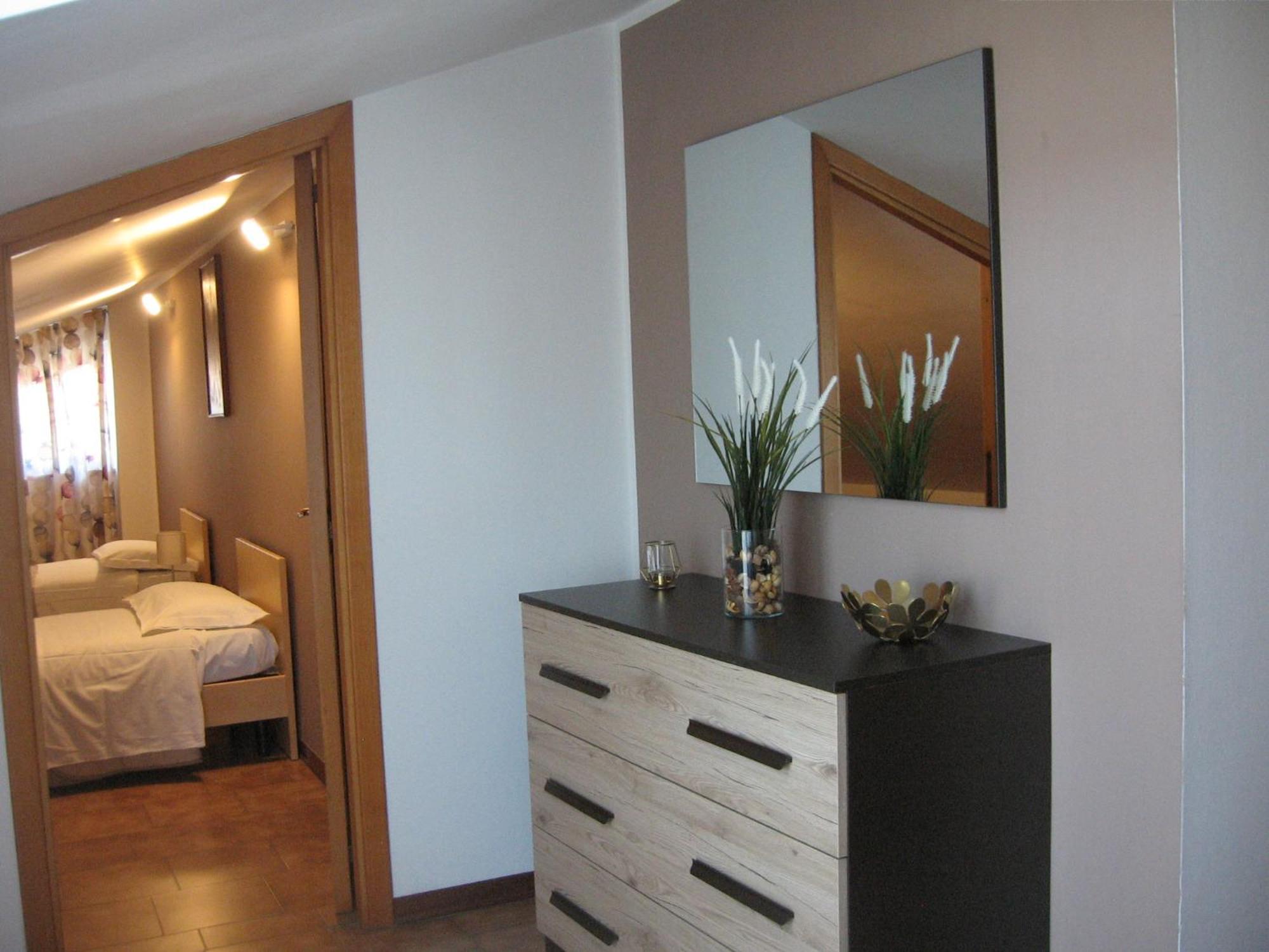 Nino'S Apartments Giardini Naxos Ngoại thất bức ảnh