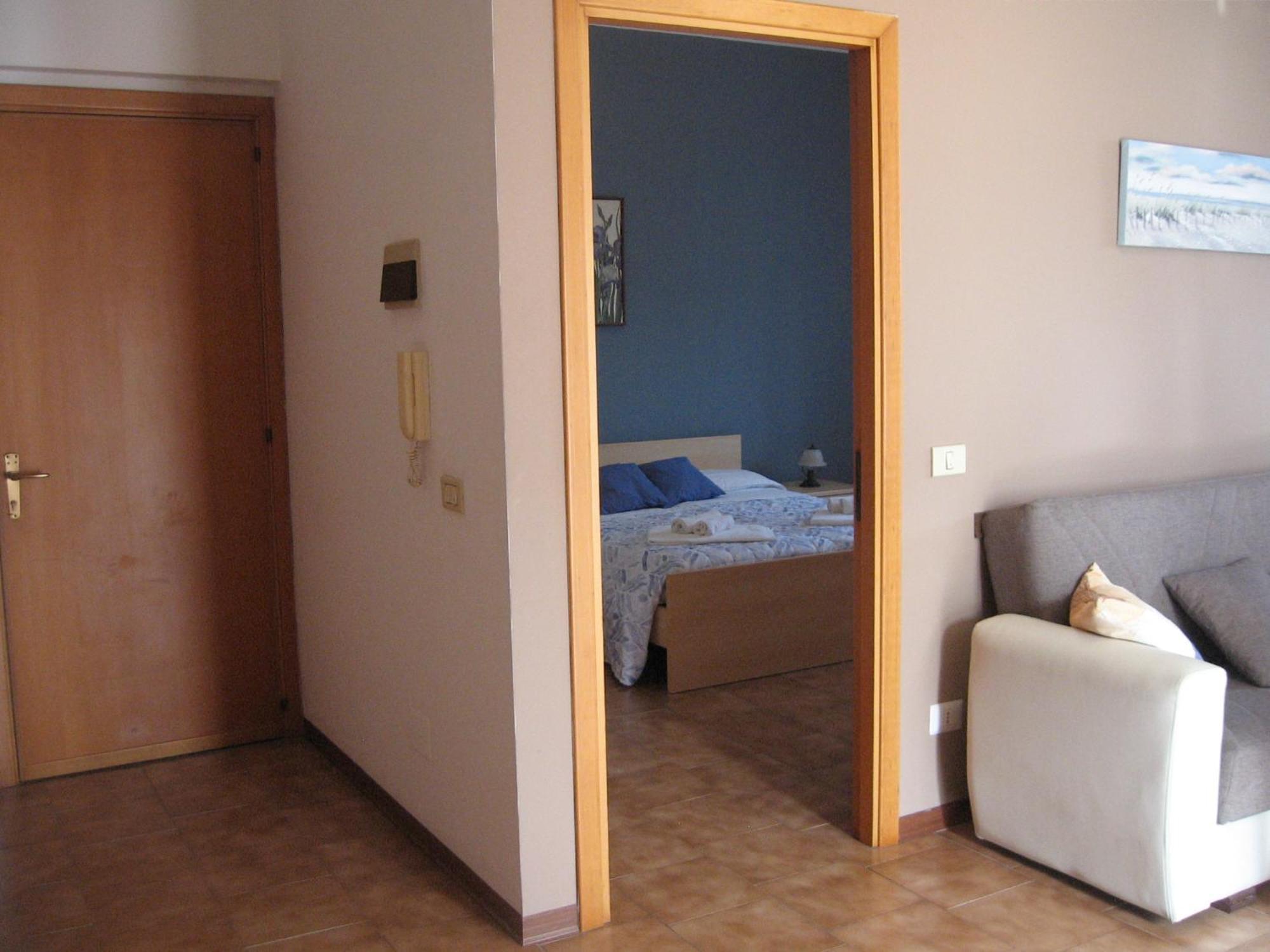 Nino'S Apartments Giardini Naxos Ngoại thất bức ảnh