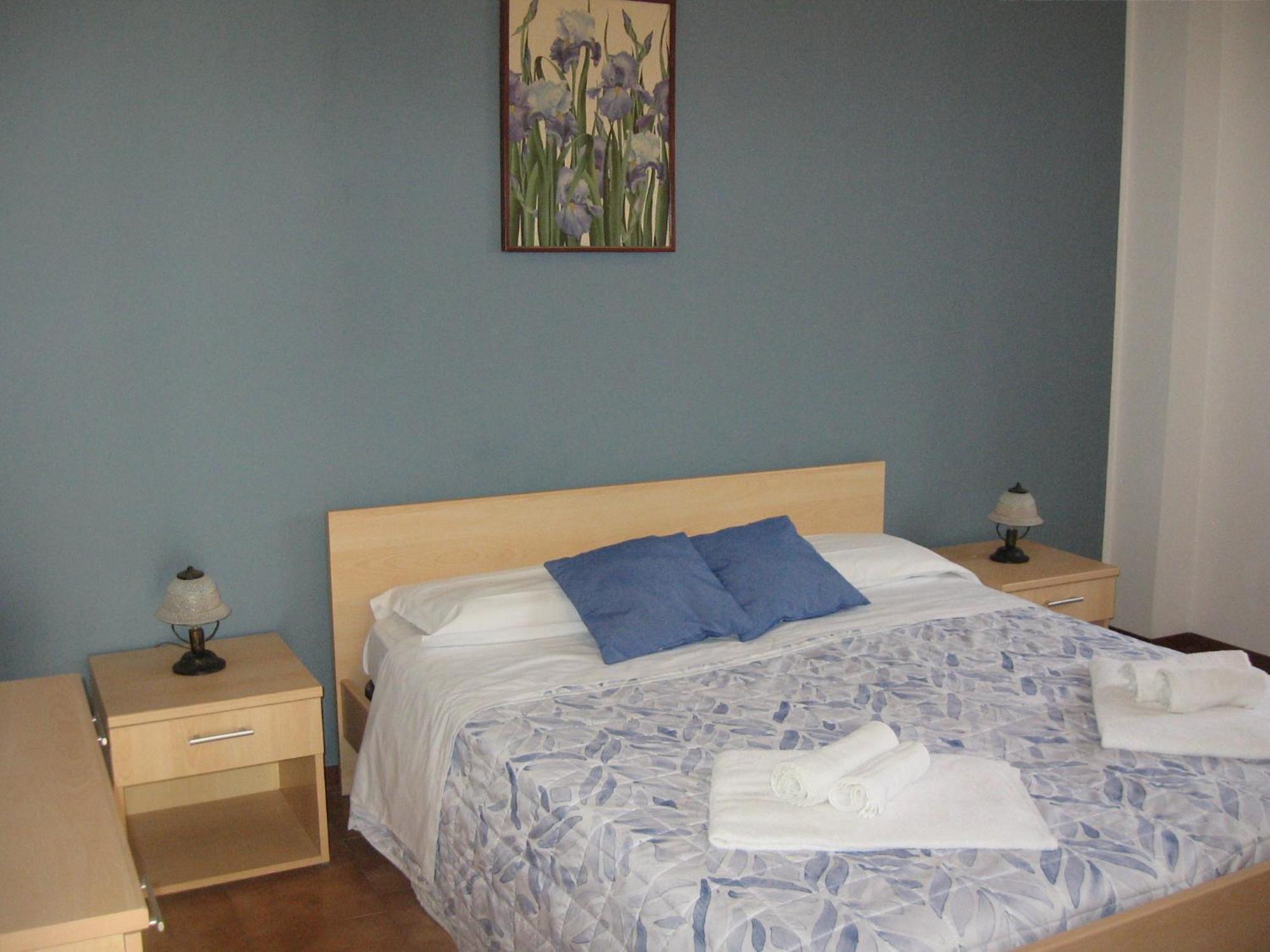 Nino'S Apartments Giardini Naxos Ngoại thất bức ảnh