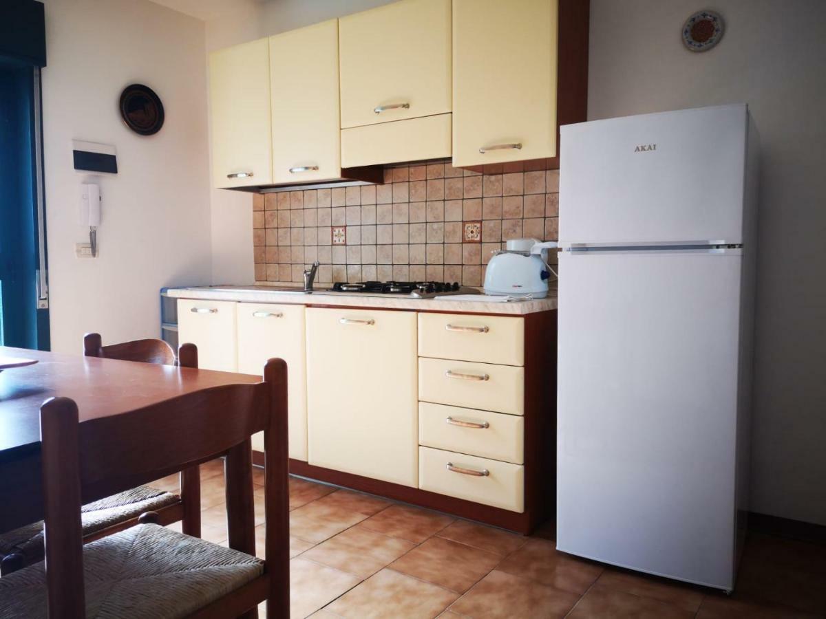 Nino'S Apartments Giardini Naxos Ngoại thất bức ảnh