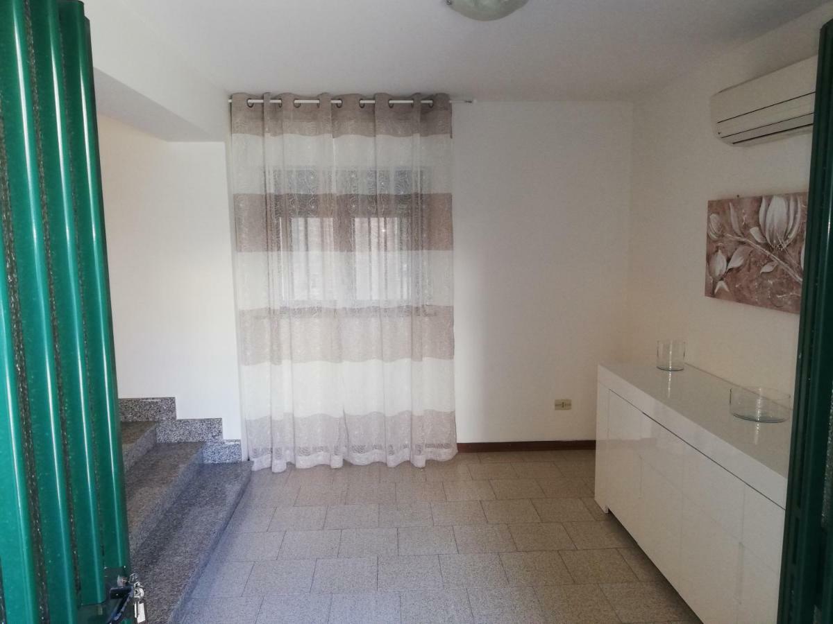 Nino'S Apartments Giardini Naxos Ngoại thất bức ảnh